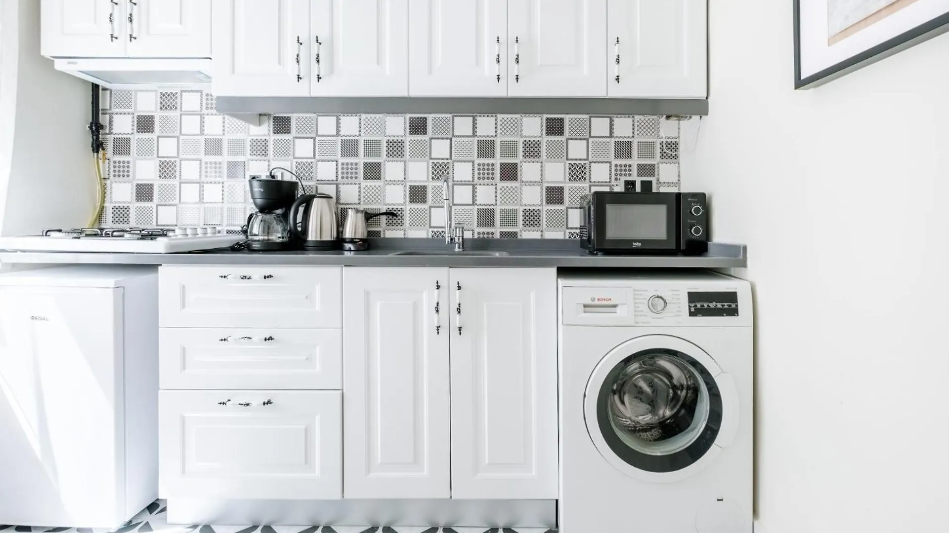 Renovated Modern Flat In Istiklal Avenue Apartment Istanbul Turkey